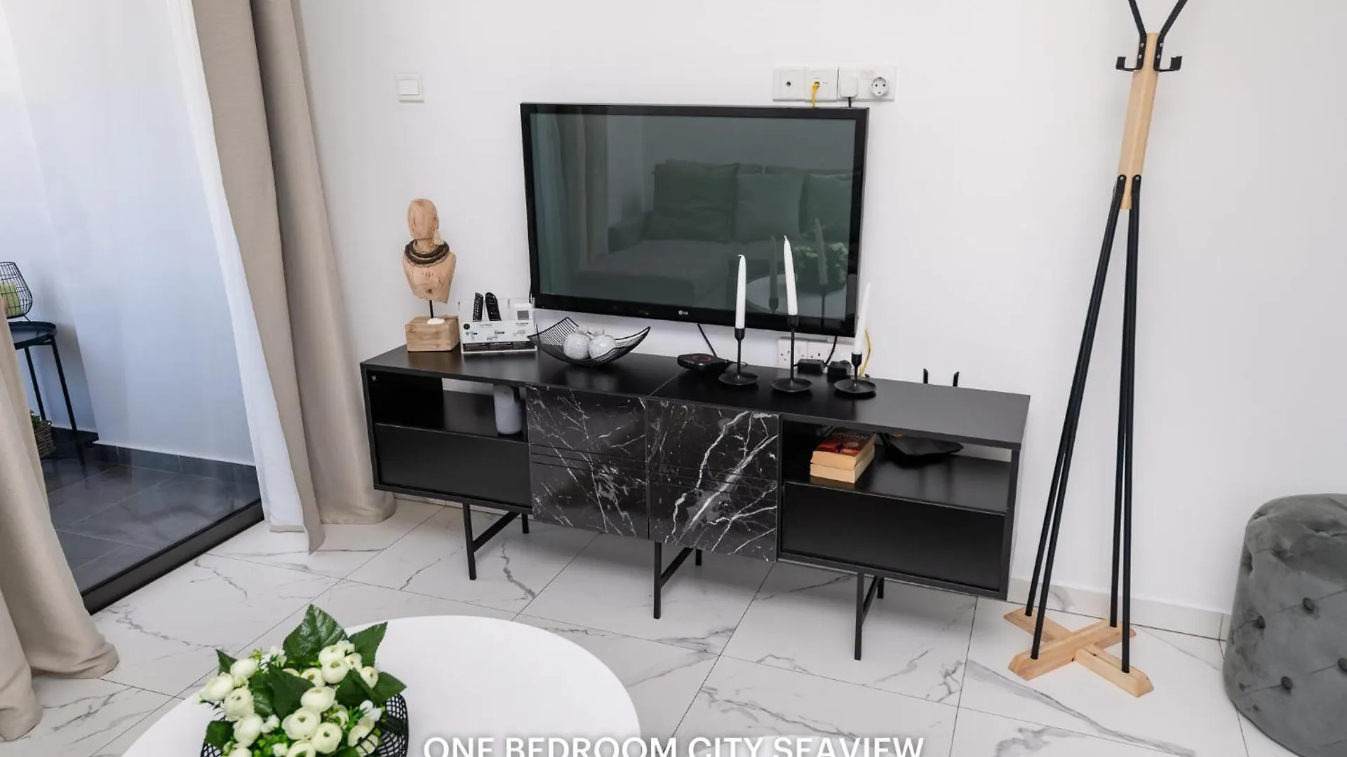 Lazuli Seaview Apartments 2Bdr Larnaca Cyprus